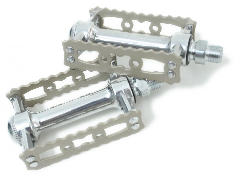 mks sylvan road pedals